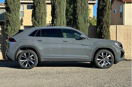 2026 Volkswagen Atlas Cross Sport 2.0T SEL Premium
