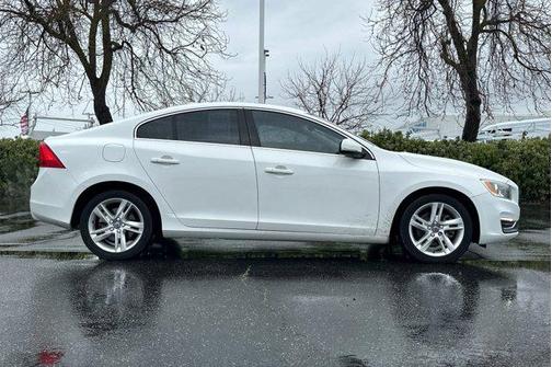 2015 Volvo S60 T5 Premier