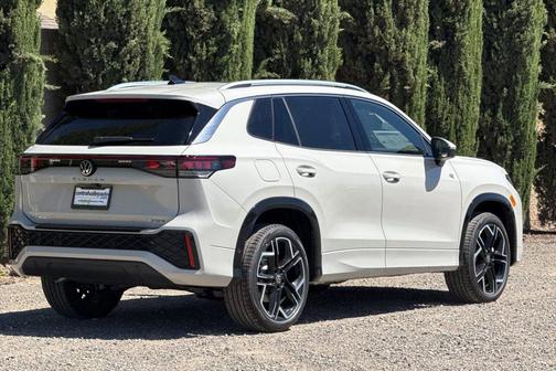 sandstone 2026 Volkswagen Tiguan 2.0T SEL R-Line 4MOTION