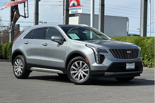 Argent Silver Metallic 2023 Cadillac XT4 Premium Luxury