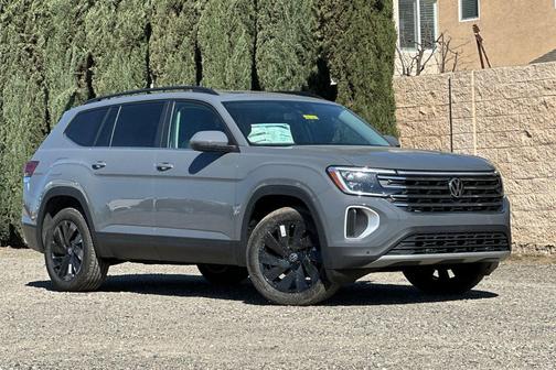 Pure Gray 2026 Volkswagen Atlas 2.0T SE w/Technology 4MOTION