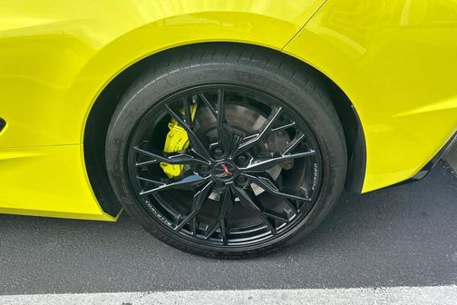 Accelerate Yellow Metallic 2023 Chevrolet Corvette Stingray w/2LT