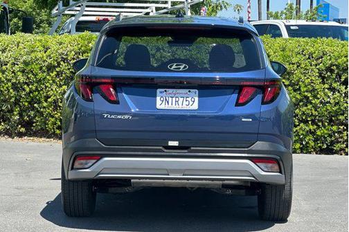 2025 Hyundai TUCSON SEL