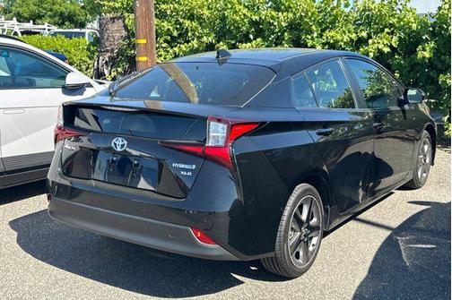 2022 Toyota Prius L
