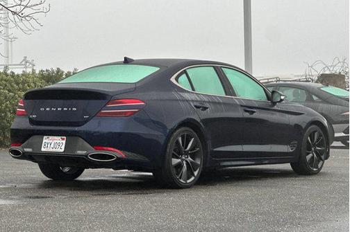 2022 Genesis G70 3.3T RWD