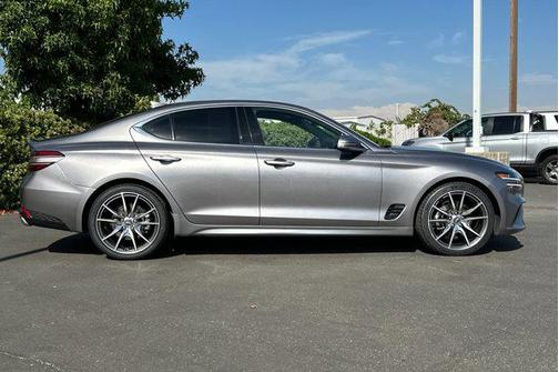2023 Genesis G70 2.0T AWD