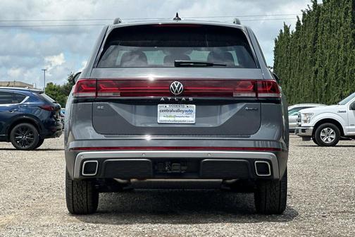 pure gray 2026 Volkswagen Atlas Peak Edition