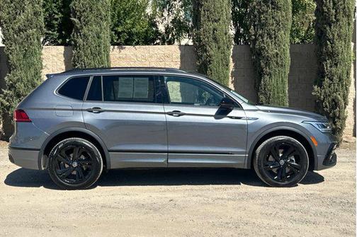 2024 Volkswagen Tiguan 2.0T SE R-Line Black 4MOTION