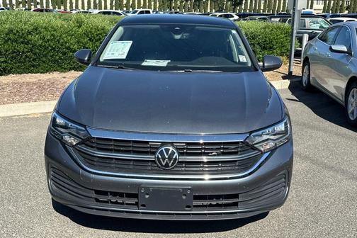 PLATINUM GRAY 2024 Volkswagen Jetta 1.5T SE