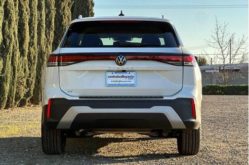 2026 Volkswagen Tiguan 2.0T SE