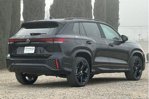 2026 Volkswagen Tiguan 2.0T SE R-Line Black 4MOTION