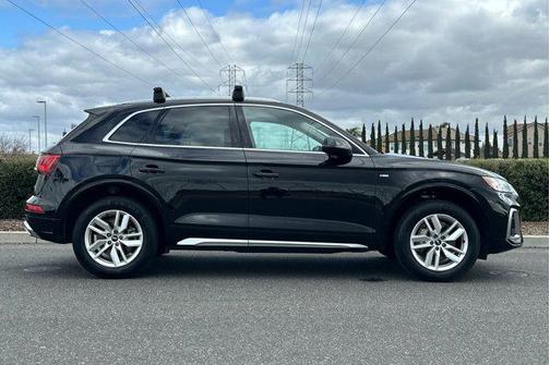 2022 Audi Q5 45 S line Premium