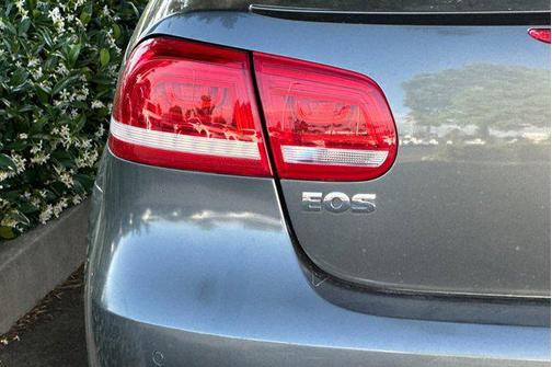 2015 Volkswagen Eos Executive Edition
