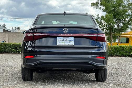 Deep Black Pearl 2026 Volkswagen Jetta 1.4T S