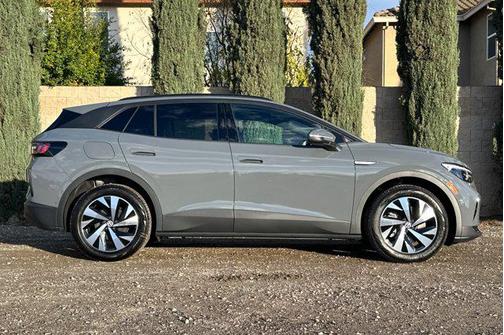 2025 Volkswagen ID.4 Pro