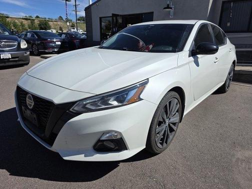 2022 Nissan Altima 2.5 SR