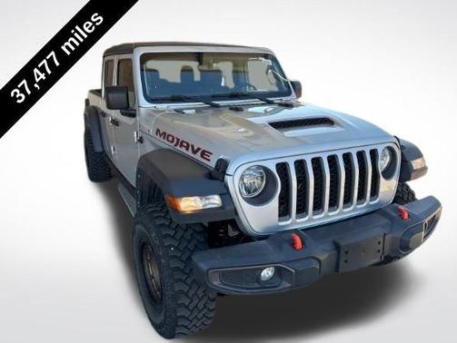 Silver Zynith Clearcoat 2022 Jeep Gladiator Mojave
