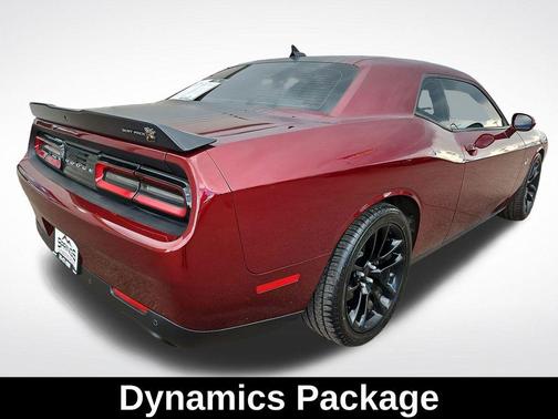 Octane Red Pearlcoat 2022 Dodge Challenger R/T Scat Pack