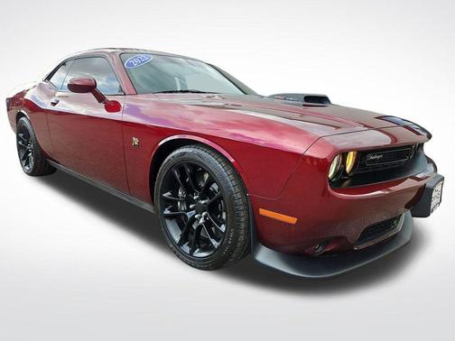Octane Red Pearlcoat 2022 Dodge Challenger R/T Scat Pack