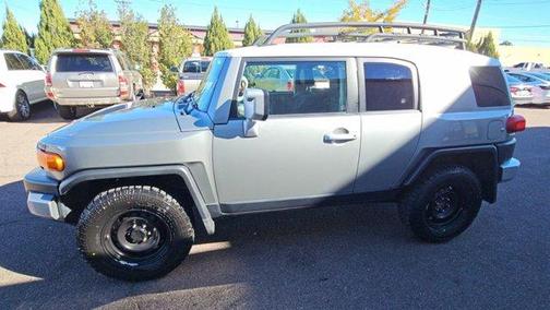 2011 Toyota FJ Cruiser Base
