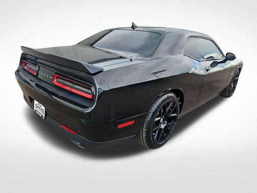 Phantom Black Tri Coat Pearl 2015 Dodge Challenger R/T Scat Pack