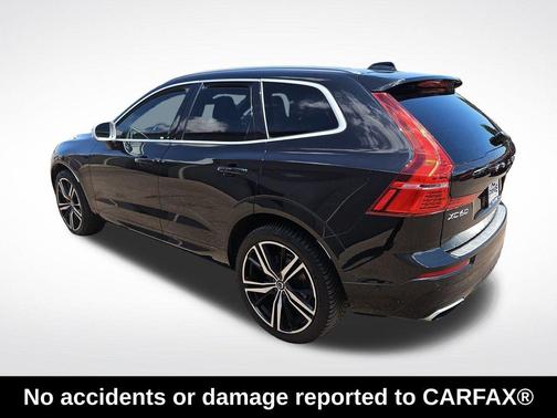 Onyx Black Metallic 2019 Volvo XC60 T6 R-Design