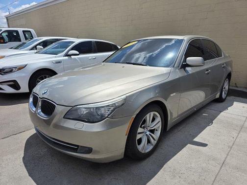 2010 BMW 528 i