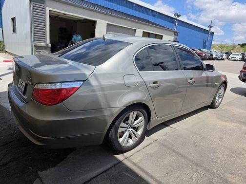 2010 BMW 528 i