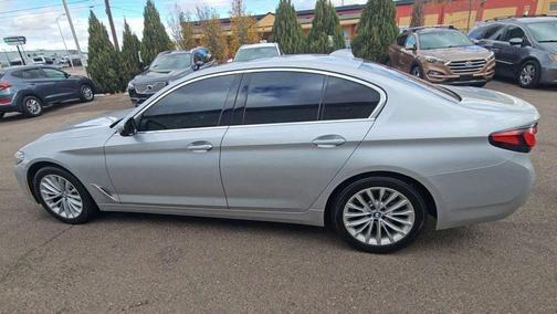 2021 BMW 530 i xDrive