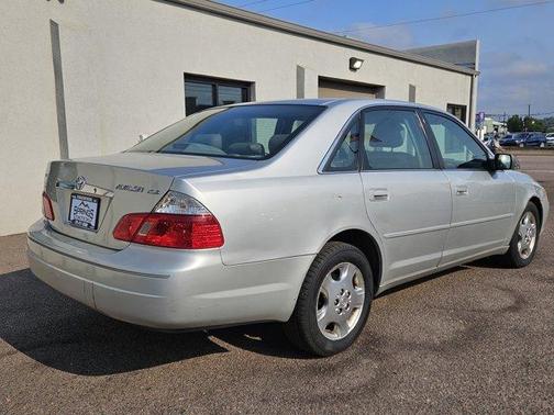 2004 Toyota Avalon XL