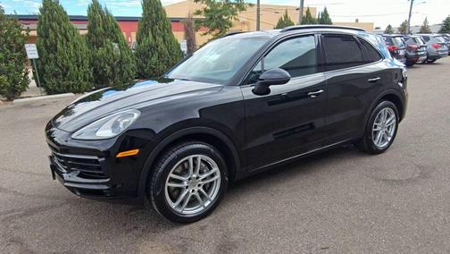 2022 Porsche Cayenne Base (Tiptronic)