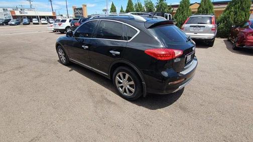 2016 INFINITI QX50 Base