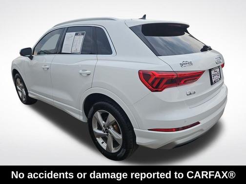 Ibis White 2022 Audi Q3 40 Premium