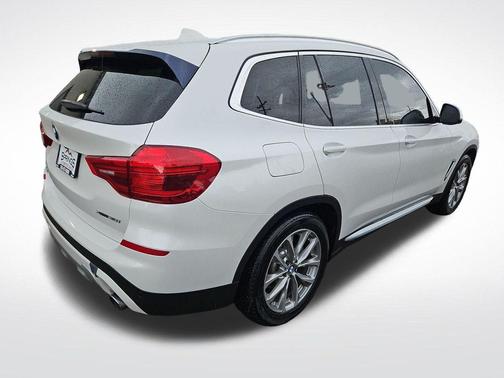 Mineral White Metallic 2019 BMW X3 xDrive30i