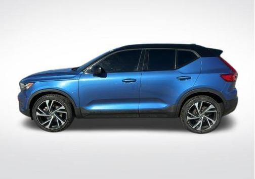 2021 Volvo XC40 T5 R-Design