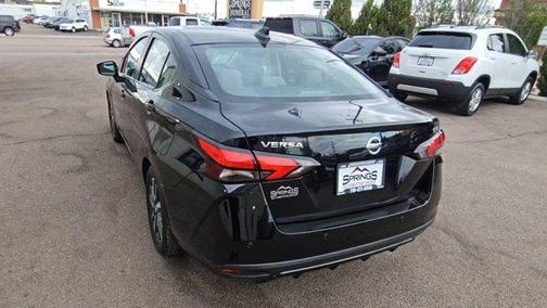 2021 Nissan Versa 1.6 SV