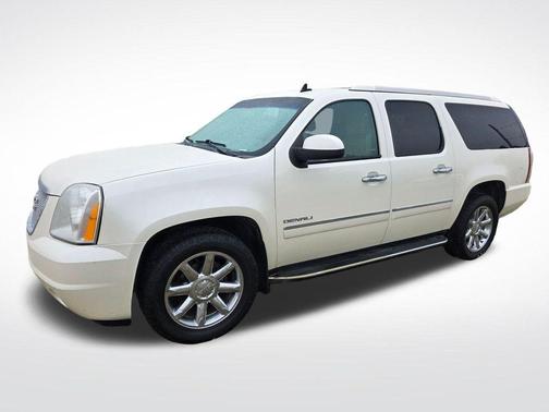 White Diamond Clearcoat 2014 GMC Yukon XL 1500 Denali
