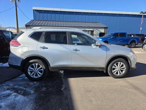2015 Nissan Rogue SV