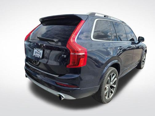 Magic Blue Metallic 2019 Volvo XC90 T5 Momentum