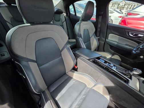 Blackstone 2020 Volvo S60 T5 R-Design