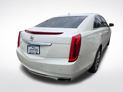 White Diamond Clearcoat 2013 Cadillac XTS Premium