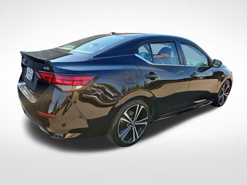 Black 2021 Nissan Sentra SR