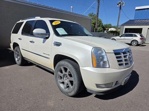 2011 Cadillac Escalade Premium