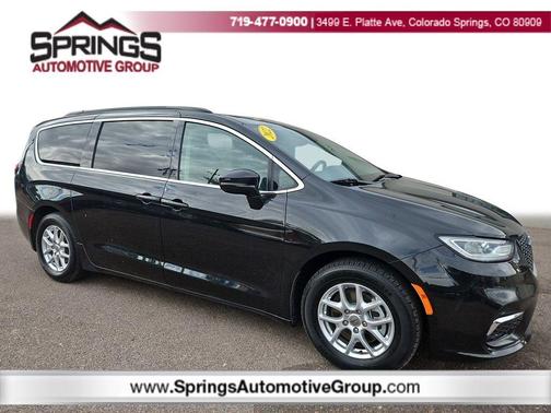 2022 Chrysler Pacifica Touring-L