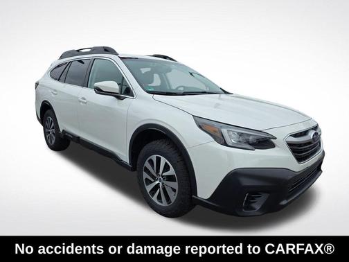 Crystal White Pearl 2022 Subaru Outback Premium