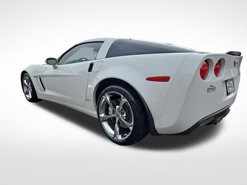 Arctic White 2011 Chevrolet Corvette Grand Sport