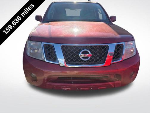 2012 Nissan Pathfinder SV