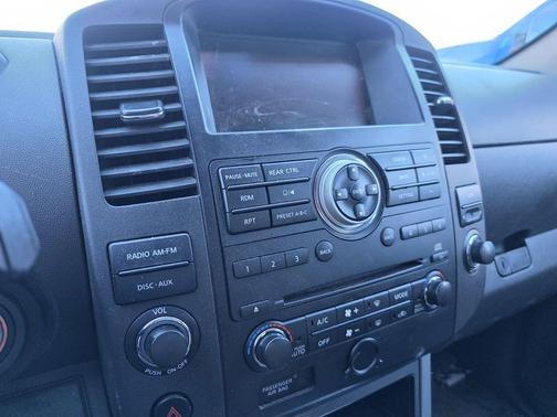 2012 Nissan Pathfinder SV