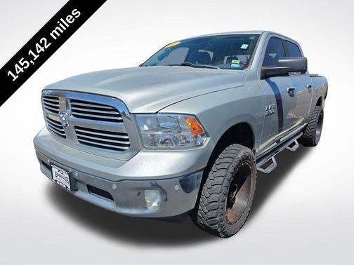 Bright Silver Clearcoat Metallic 2017 RAM 1500 Big Horn