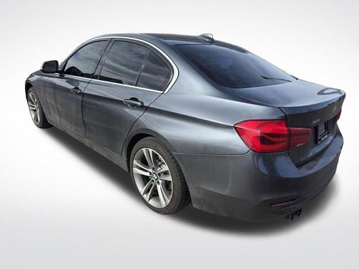 2017 BMW 330 i xDrive